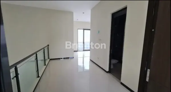 image ARAYA 2 LANTAI MINIMALIS DEKAT KAMPUS, MERR HARGA NEGO (4)