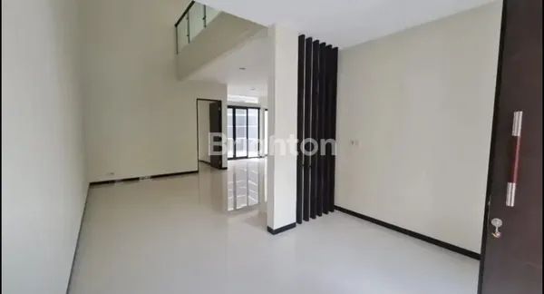 image ARAYA 2 LANTAI MINIMALIS DEKAT KAMPUS, MERR HARGA NEGO (5)