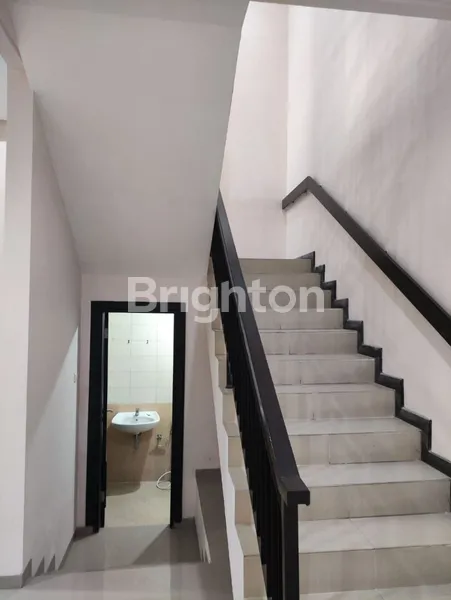 image RUMAH KERTAJAYA INDAH FULL RENOVASI DEKAT MERR, GALAXY MALL (5)