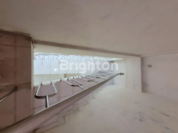 image RUKO DUA GANDENG STRATEGIS DI DEPOK COCOK UNTUK INDOMARET DAN ALFAMART SERTA GEDUNG DAN USAHA LAINNYA (3)