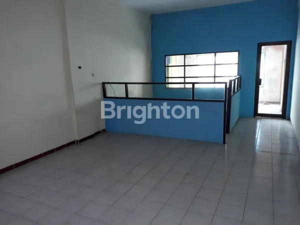 image RUKO 4.5 LANTAI DARMO GALERIA MAYJEN DEKAT CIPUTRA WORLD (4)