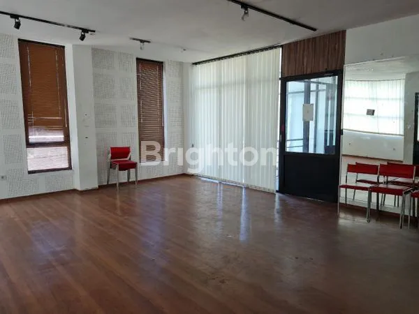 image JUAL / SEWA BEKAS RESTO (TERAS RUMAH CAFE (6)