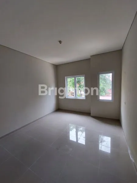 image RUMAH MINIMALIS TAMAN RATU JAKARTA BARAT (2)