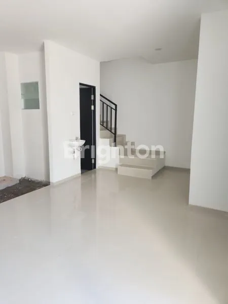 Gambar Property RUMAH EASTER PARK