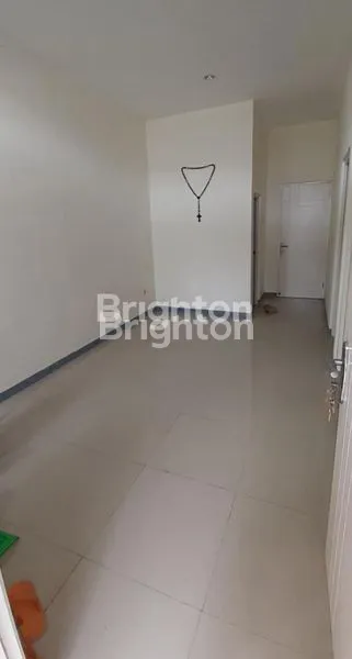 image RUMAH DI HEAVENLAND PARK JL RAYA LINGKAR TIMUR, ROW JALAN LEBAR (6)