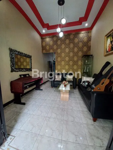 image RUMAH MODERN MINIMALIS LOKASI STRATEGIS DEKAT JALAN RAYA MERR DEKAT APARTEMEN TERKENAL DEKAT STIKOM (6)