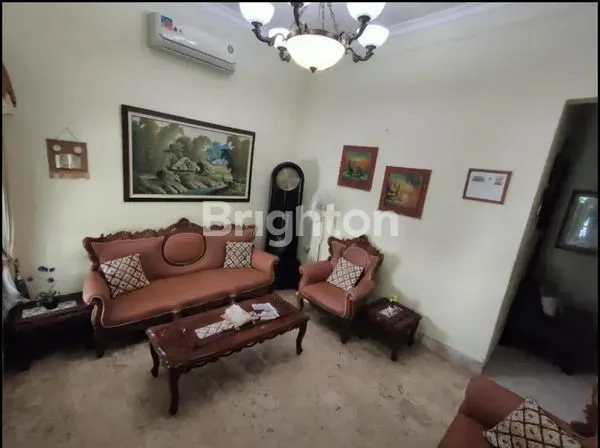 image RUMAH 2 LANTAI LAYAK HUNI, SELANGKAH KE RAYA KENJERAN, DEKAT SPBU, SUPERMARKET**DAERAH GADING PANTAI, BEBAS BANJIR (2)