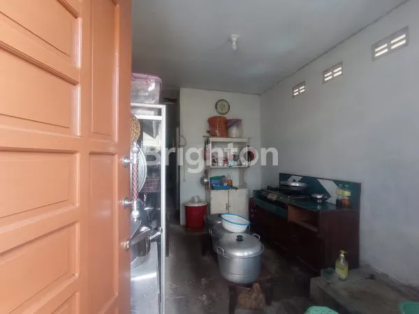 image RUMAH DI DAERAH KARIANGAU DEKAT PELABUHAN PETI KEMAS (5)