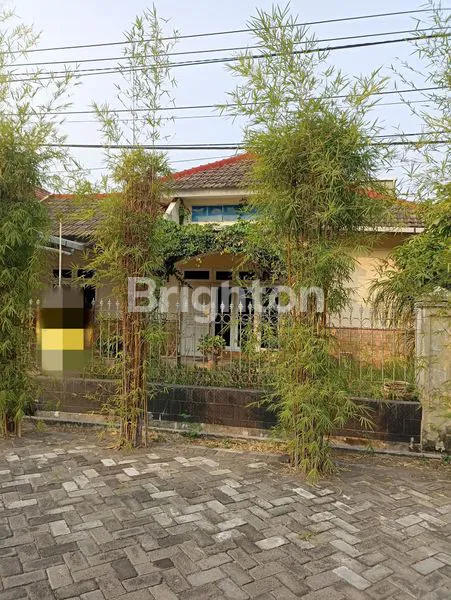 image RUMAH HOOK 1 LANTAI, ROW JALAN 4 MOBIL LONGGAR (1)