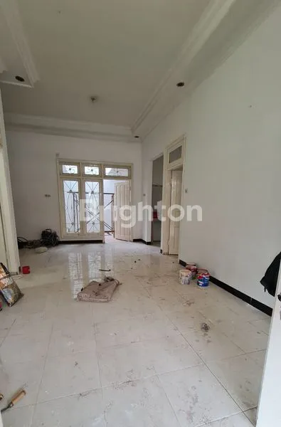 image RUMAH ASRI LOKASI STRATEGIS TENGAH KOTA (4)