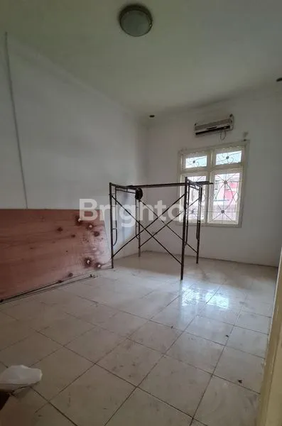 image RUMAH ASRI LOKASI STRATEGIS TENGAH KOTA (3)