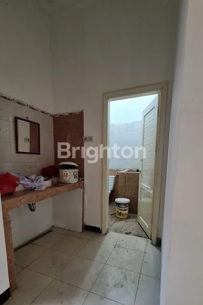 image RUMAH ASRI LOKASI STRATEGIS TENGAH KOTA (5)