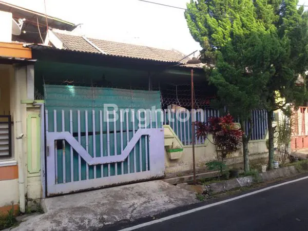 image RUMAH TENGAH KOTA, SANGAT STRATEGIS (5)