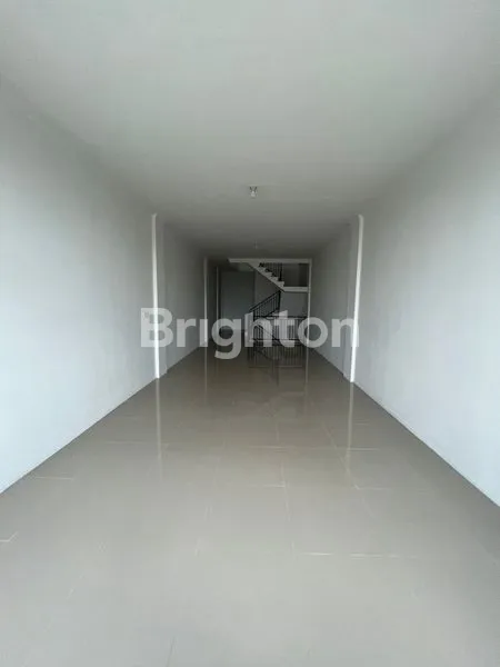 image DI JUAL RUKO 3 LANTAI RAYA WADUNGASRI. LOKASI RAMAI DAN COCOK BUAT KANTOR, TOKO ATAU DEPOT (4)