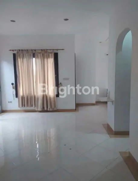 image RUMAH TOWN HOUSE RAGUNAN JAKARTA SELATAN (8)