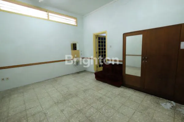 image RUMAH BESAR DI SAYAP RIAU COCOK UNTUK CAFE ATAU KANTOR (2)