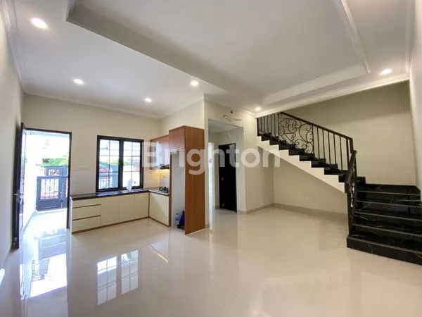 image RUMAH DEKAT KE TOLL RAWAMANGUN (4)