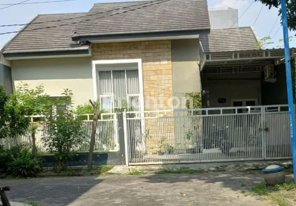 image RUMAH SIAP HUNI DAN TERAWAT DI PONDOK SIDOKARE INDAH SIDOARJO  (1)