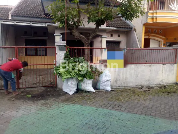 RUMAH SIAP HUNI DI BANGKALAN DEKET PUSAT KOTA