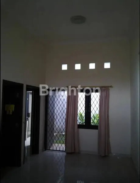 image RUMAH 1 LANTAI SIAP HUNI TERAWAT LINGKUNGAN NYAMAN (4)