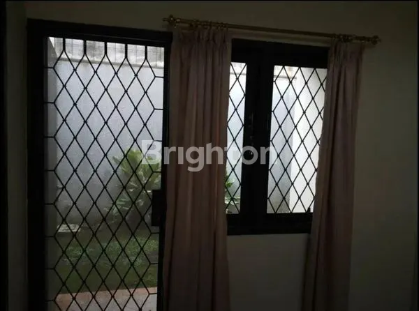 image RUMAH 1 LANTAI SIAP HUNI TERAWAT LINGKUNGAN NYAMAN (5)