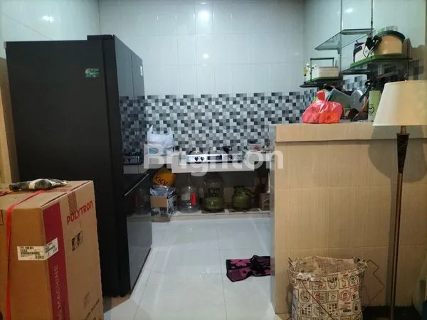 image RUMAH DI WISATA SEMANGGI LOKASIS STRATEGIS DEKAT RAYA MERR (1)