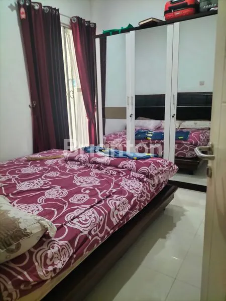 image RUMAH DI WISATA SEMANGGI LOKASIS STRATEGIS DEKAT RAYA MERR (2)