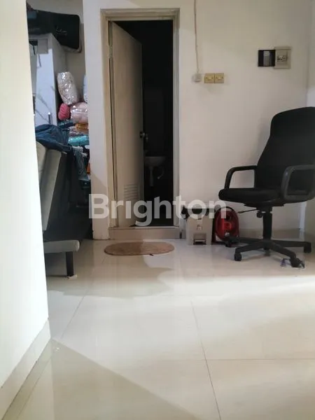 image RUMAH DI WISATA SEMANGGI LOKASIS STRATEGIS DEKAT RAYA MERR (4)