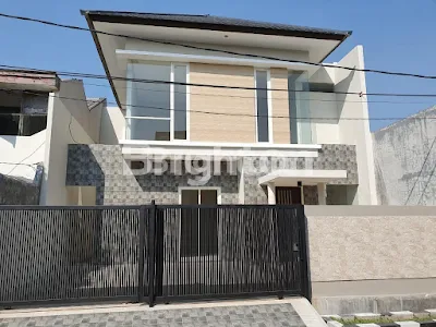 image RUMAH BARU GRESS MINIMALIS 2 LANTAI (1)