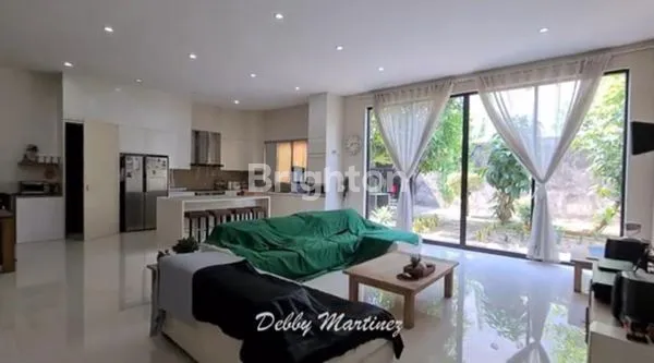 image RUMAH LUAS TAMAN KEDOYA BARU (6)