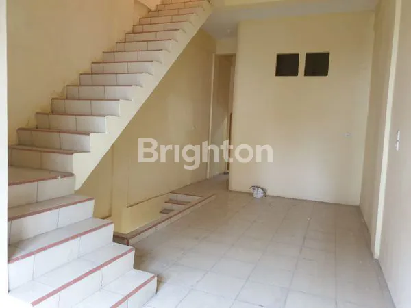 image KOMPLEK SEKIP REGENCY (6)