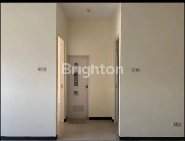 image RUMAH CANTIK SIAP HUNI DEKAT ICON MALL GRESIK (8)