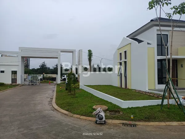 image RUMAH BARU NYAMAN SEJUK VIEW PERBUKITAN STRATEGIS DILENGKAPI CLUB HOUSE (3)