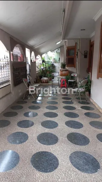 image RUMAH HOOK BEBAS BANJIR TERAWAT RAPI DI KOMPLEKS BINA LINDUNG RAYA JATIWARINGIN, JATICEMPAKA - PONDOK GEDHE (2)