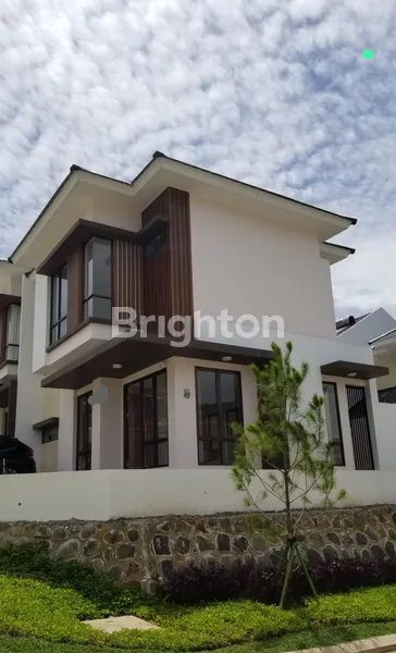 image RUMAH BARU NYAMAN SEJUK VIEW PERBUKITAN STRATEGIS DILENGKAPI CLUB HOUSE (2)