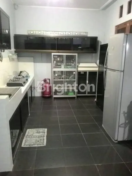 image RUMAH SEWA SIAP HUNI FULL FURNISHED DEKAT FAJAR INDAH SOLO (5)