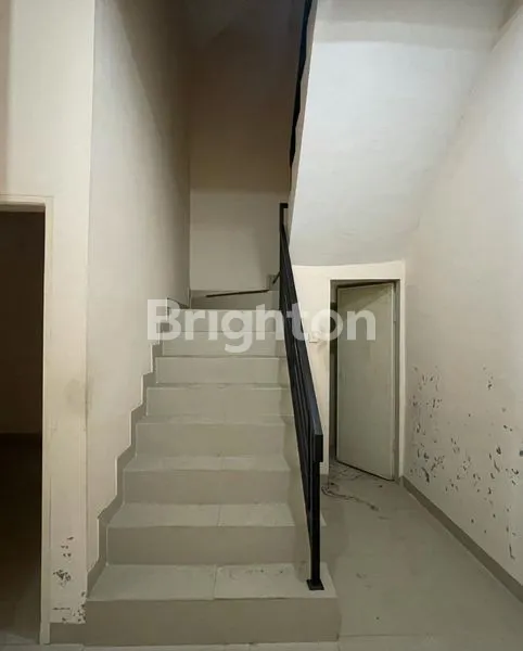 image RUMAH KOMPLEK DANAU SINGKARAK RESIDENCE (4)