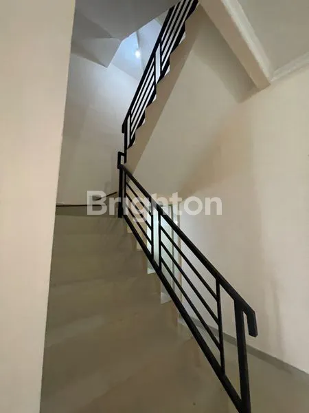 image RUMAH KOMPLEK DANAU SINGKARAK RESIDENCE (2)