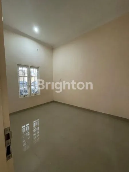 image RUMAH KOMPLEK DANAU SINGKARAK RESIDENCE (6)