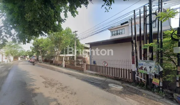 image RUMAH USAHA 2 LANTAI NOL JALAN RAYA BRIGJEN KATAMSO, WARU  (1)