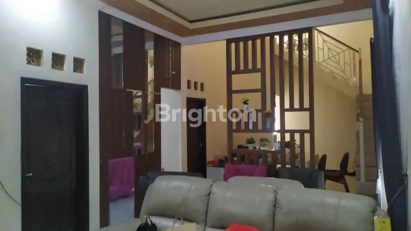 image RUMAH MEWAH SIAP HUNI (5)