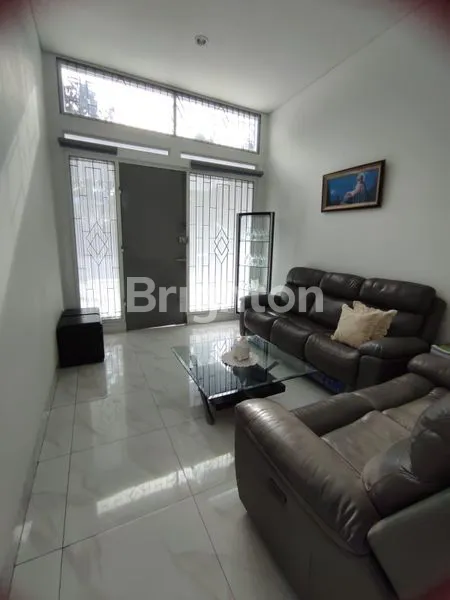 image RUMAH LUX SAYAP PASTEUR (1)