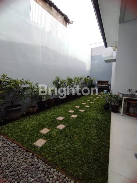 image RUMAH LUX SAYAP PASTEUR (6)