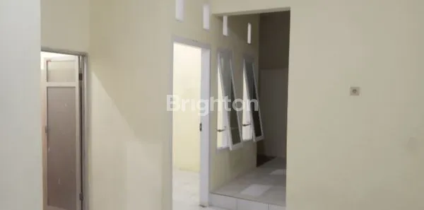 image RUMAH MINIMALIS DI TULUNGAGUNG (4)