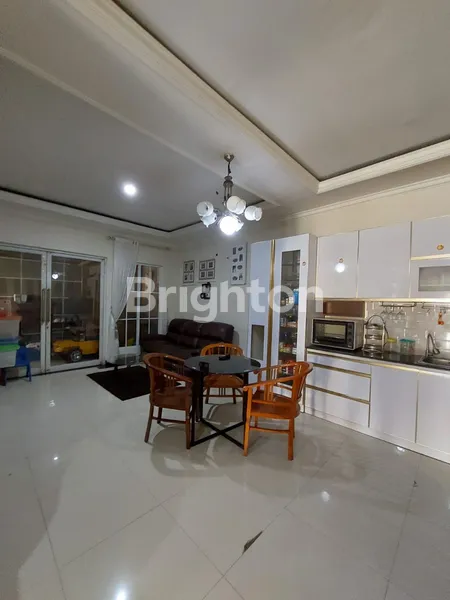 image RUMAH 2 LANTAI DE GREEN BSD (1)