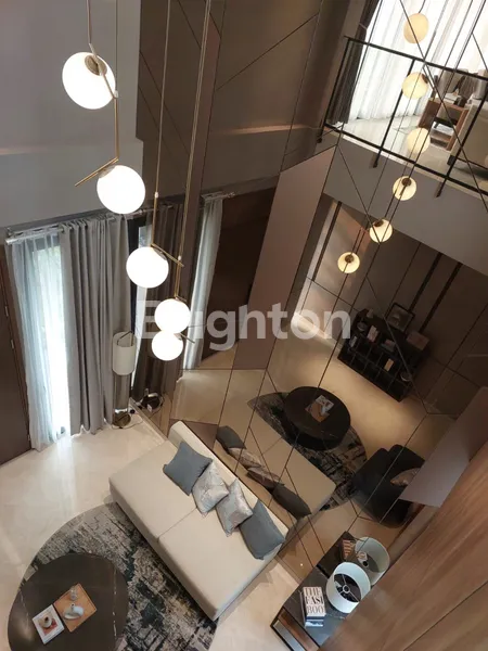 image RUMAH MEWAH TERBARU BSD CITY DILENGKAPI LIFT! CLUSTER ENCHANTE, MEWAH DAN PRIVATE, BSD CITY, SERPONG, TANGERANG SELATAN (2)