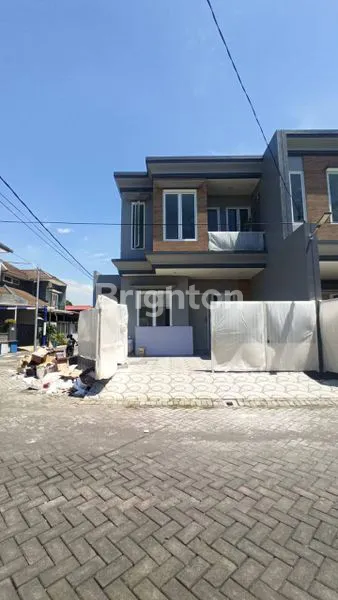 image RUMAH NEW MINIMALIS 2LANTAI (6)