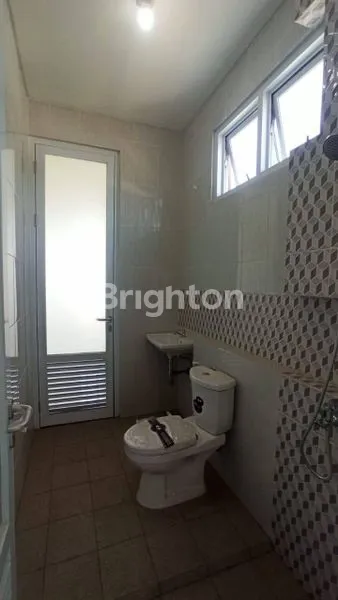 image RUMAH NEW MINIMALIS 2LANTAI (8)