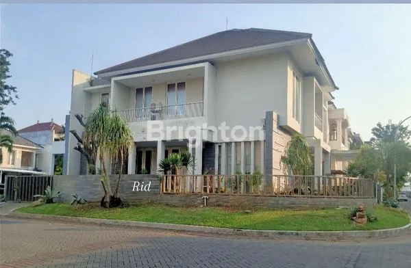 image RUMAH MEWAH HOOK 2,5 LANTAI SEMI FURNISHED DI SAN DIEGO PAKUWON CITY SEMI FURNISH (5)
