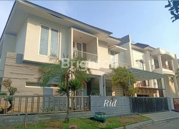 image RUMAH MEWAH HOOK 2,5 LANTAI SEMI FURNISHED DI SAN DIEGO PAKUWON CITY SEMI FURNISH (1)